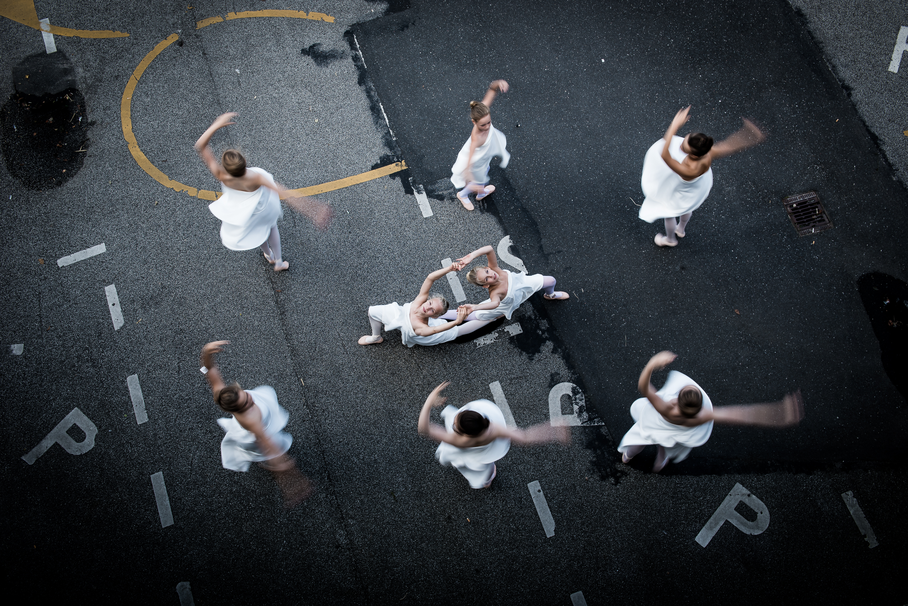 Balletdansere set overfra